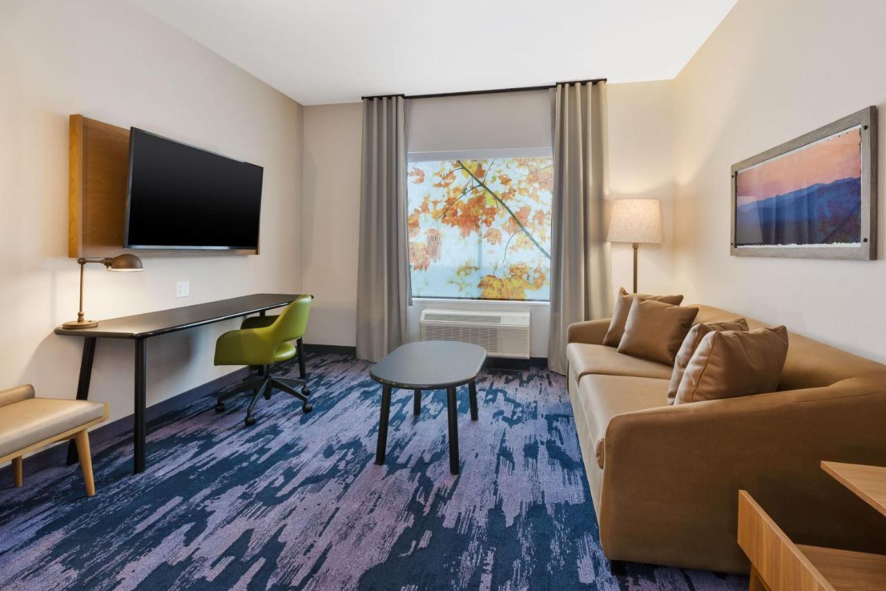 Fairfield By Marriott Inn & Suites Grand Rapids North Walker ภายนอก รูปภาพ