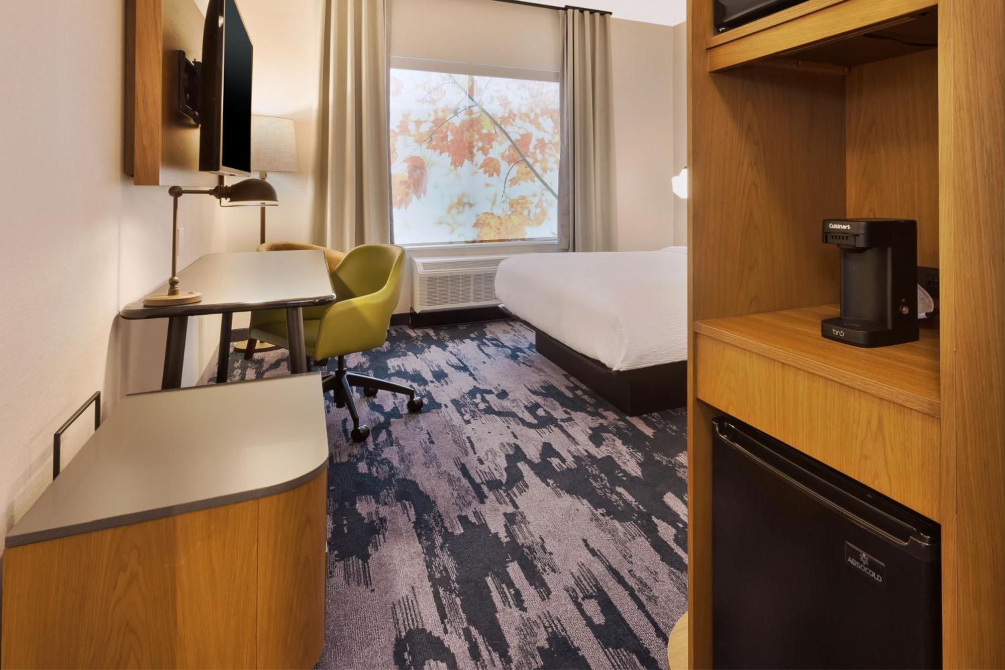 Fairfield By Marriott Inn & Suites Grand Rapids North Walker ภายนอก รูปภาพ