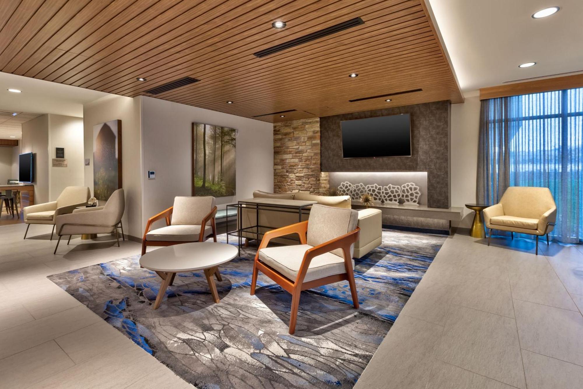 Fairfield By Marriott Inn & Suites Grand Rapids North Walker ภายนอก รูปภาพ